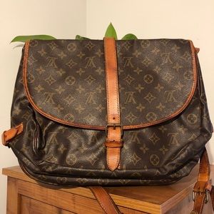 Authentic Louis Vuitton Saumur 35